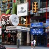 NY繁華街のヒルトンが閉鎖へ　コロナで観光客激減、継続を断念