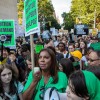 「従えない」市内で数千人が抗議行動　 中絶容認の判決を覆した最高裁決定に