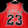 ジョーダン氏のユニフォーム、競売へ 1998年、NBAファイナルで着用
