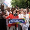 NY州はトランスジェンダーの聖域　知事、セーフ・ヘイブン法案に署名