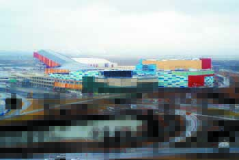 建設中のモール＝2009年３月（photo: Brad Miller）