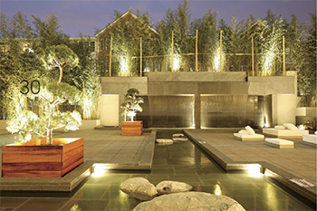 マンハッタンから無料送迎バスで30分。1日中ゆったりできる、癒し空間