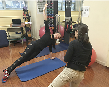 日本人理学療法士による丁寧な治療が人気