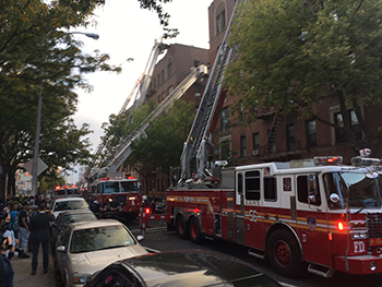 FDNYのツイッター(@FDNY)より