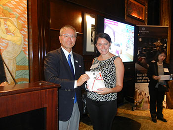 山本さん（左）とハートさん