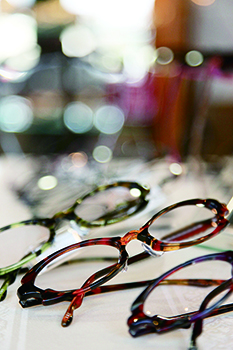 メガネは顔の一部