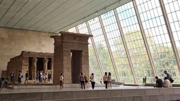 メトロポリタン美術館内のダンドゥール神殿（photo: Hideo Nakamura）
