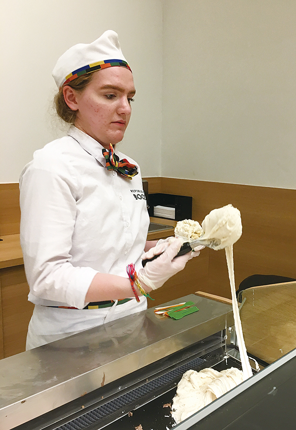 盛り付けるのにも技がいる