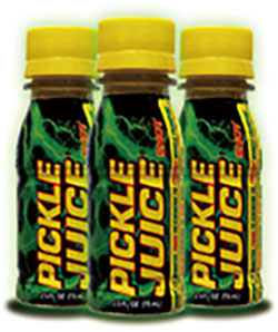 筋肉の凝りをほぐすことから、スポーツ選手向けに 健康飲料として開発された「ピックルジュース」。 健康食品店などで販売 www.picklepower.com