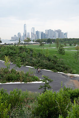 同島の公式ホームページより