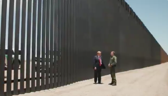 ツイッター（@realDonaldTrump）より