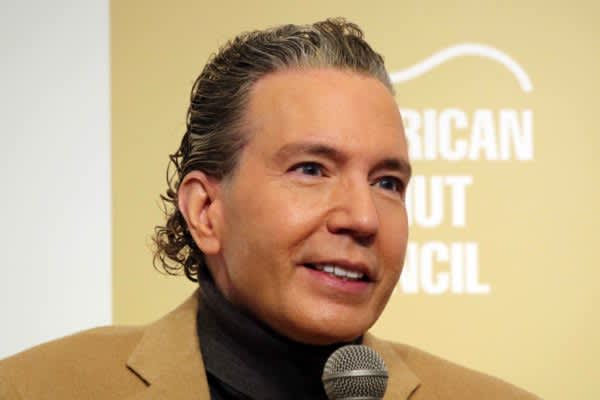 米大統領選 在日アメリカ人タレントたちの反応をまとめると面白い結果に Daily Sun New York