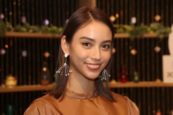 滝沢カレン 占い不発の島田秀平に厳しい正論 今日の自分を占わなかった Daily Sun New York