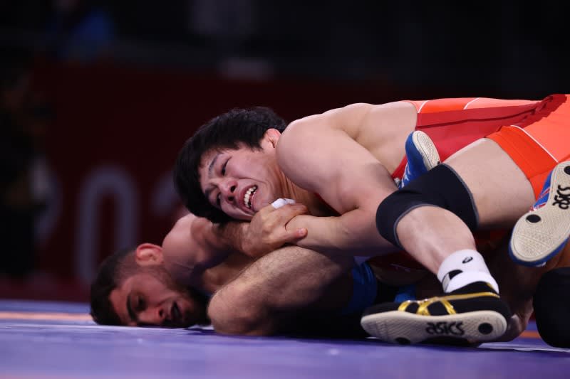 五輪 レスリング男子フリー65キロで乙黒拓斗が金 兄の代わりに Daily Sun New York