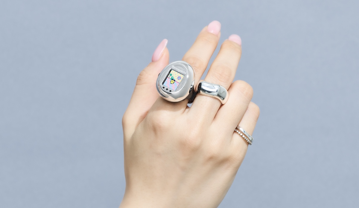 たまごっちが“指輪”になった! 世界最小「Tamagotchi ring」に海外ファンも熱視線、「欲しい」の声続々