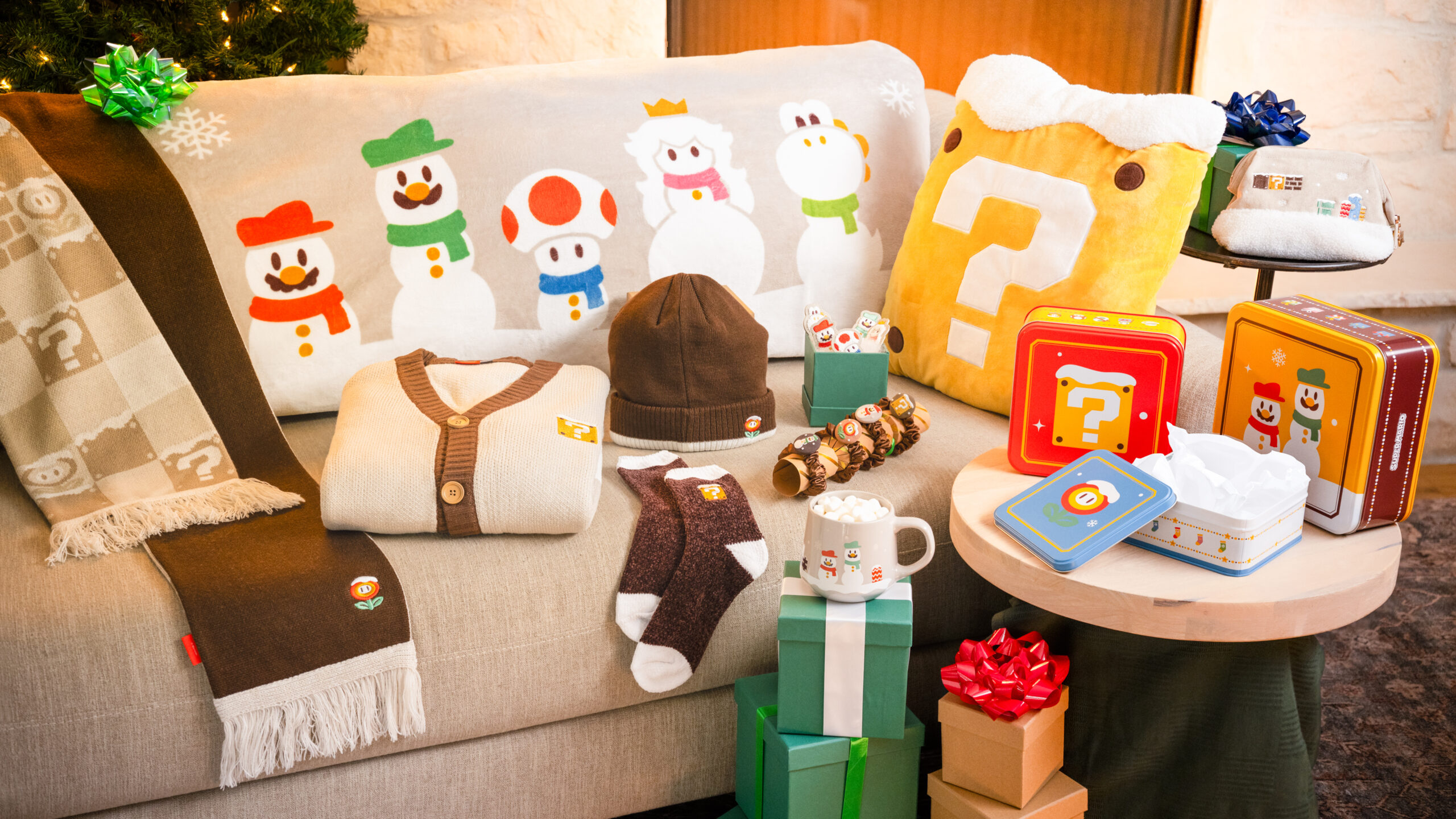 任天堂から冬限定の「スーパーマリオ」グッズが登場、NYではマリオに会えるイベントも